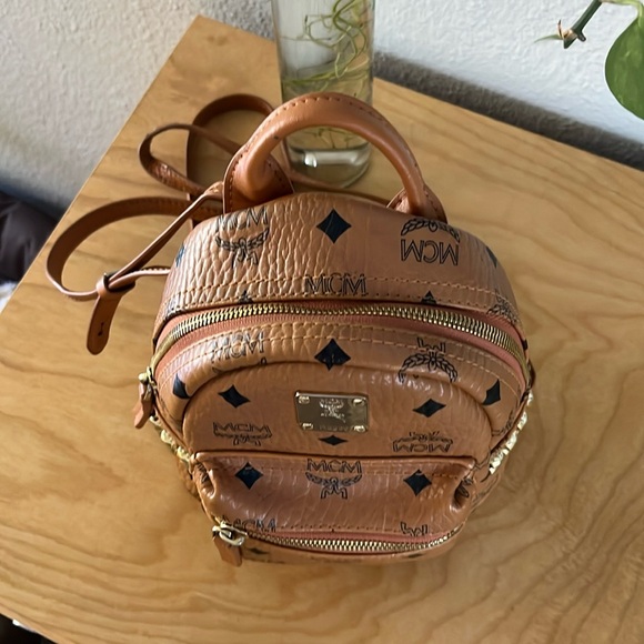 MCM mini Backpack - Picture 8 of 11